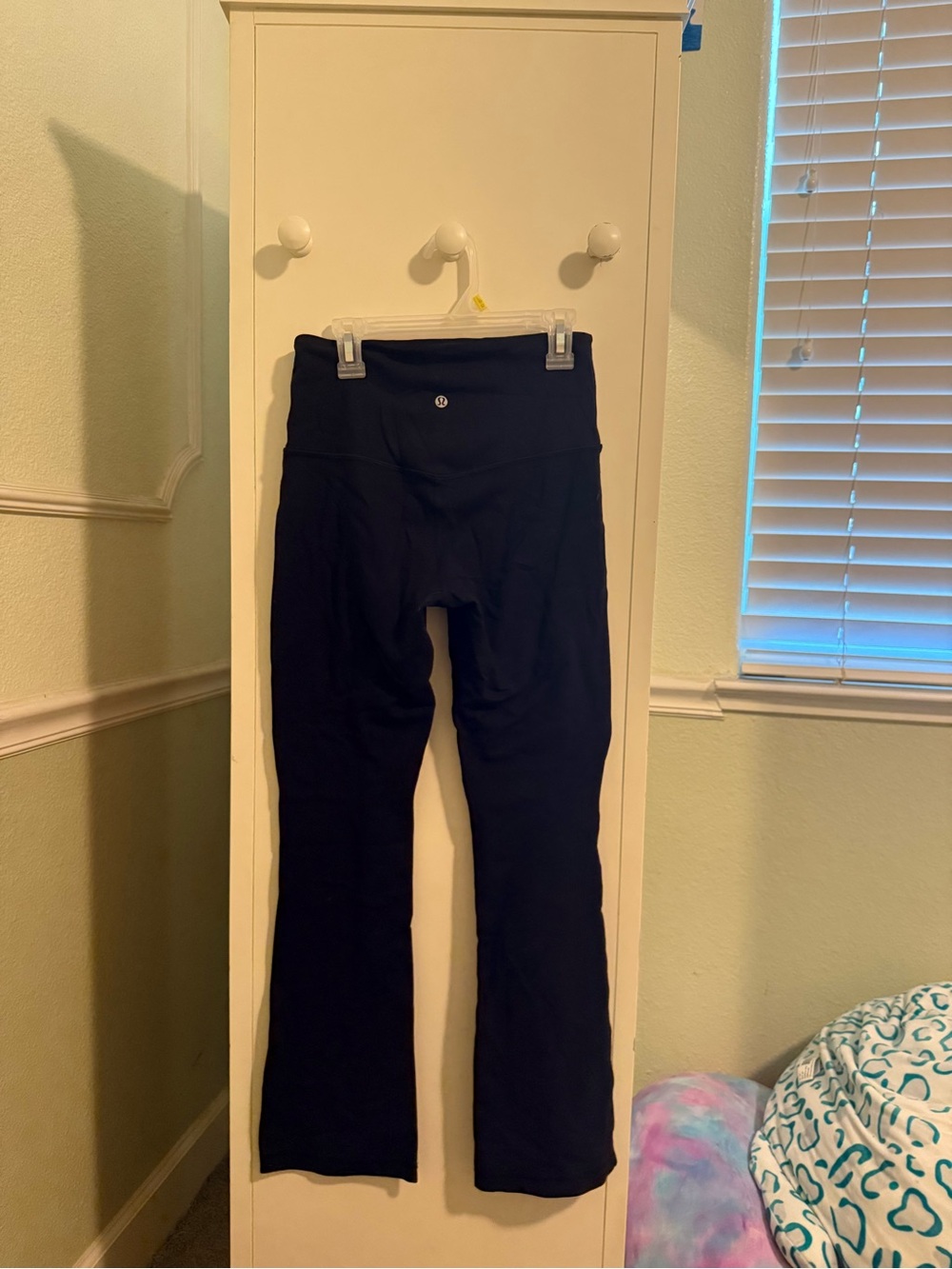 lululemon mini flare athletica High-Waist Yoga Leggings in a size 6, 25’ align